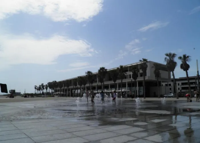 2 Pieces Avec Parking, A 150m De La - Fr-1-338-13 Sète